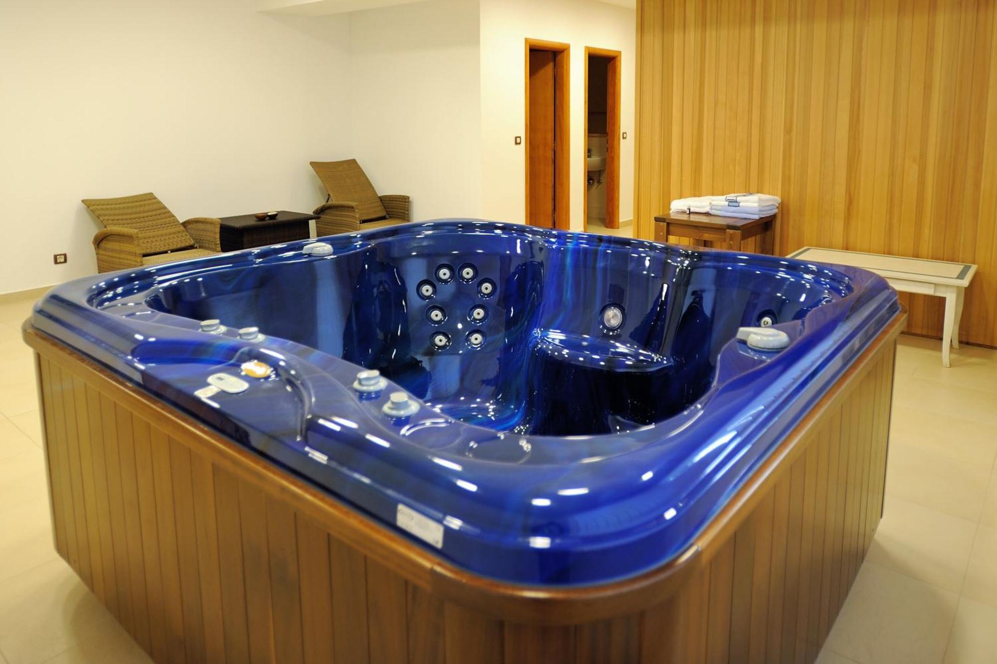 Hotel Solitudo Uble Ngoại thất bức ảnh
