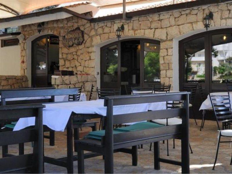 Hotel Solitudo Uble Ngoại thất bức ảnh